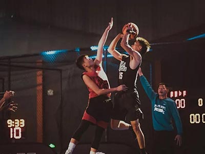 14日nba季前赛快船vs湖人